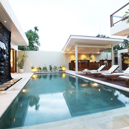 Villa Aditi, Sitara Villa Group Семіньяк Екстер'єр фото