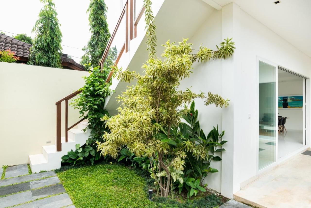 Villa Aditi, Sitara Villa Group Семіньяк Екстер'єр фото
